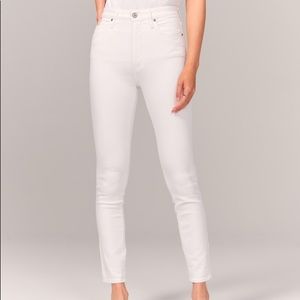 NWT Abercrombie Curve Love High Rise Super Skinny Jean - White - 25 Short